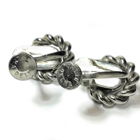 Vintage Signed Delma Screwback Earrings, Rhodium Plated Doorknocker Style - Picture 3 of 3